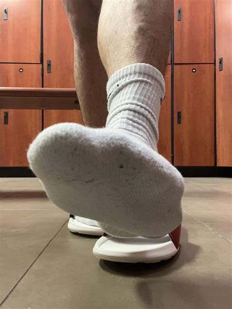 gay footdom|verbal foot videos : r/malefeettalk .